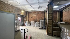 Сдам помещение по улице Каляева 7В. Охраняемая территория