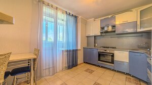 В продаже 2к квартира с хорошим ремонтом по Краснова 40!