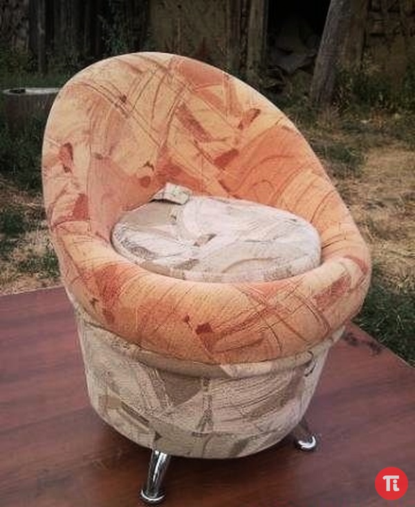 Круглый пуфик на ножках своими руками Круглый пуфик на ножках своими руками